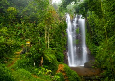Asie Bali Munduk cascade naturelle