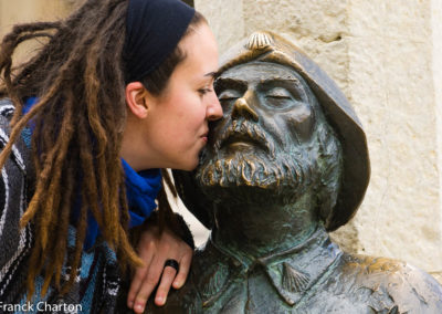 Espagne Leon étape chemin Compostelle statue pèlerin
