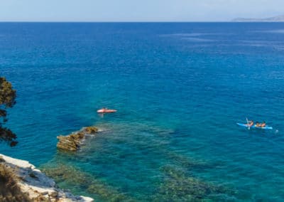 Albanie Rocky Shores Ksamil plage canoë