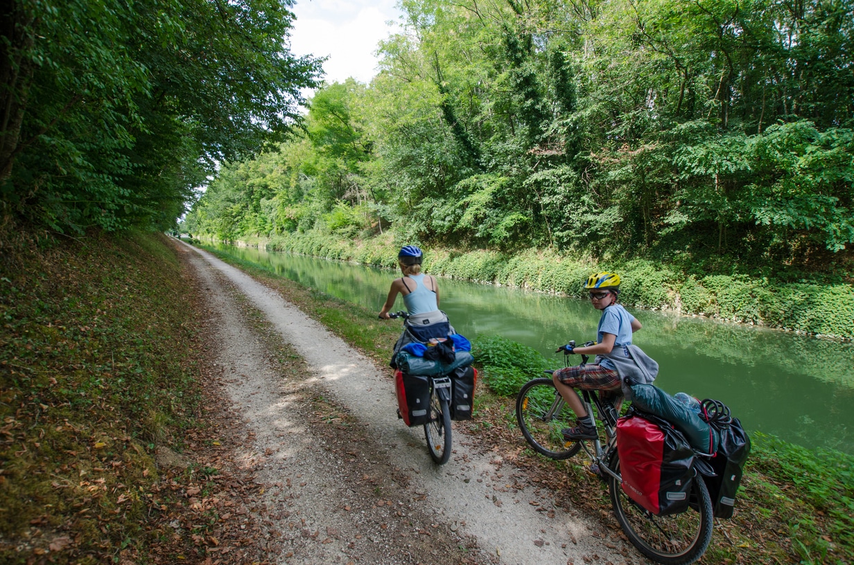 France Bourgogne balade à vélo en famille France Bourgogne balade à vélo en famille