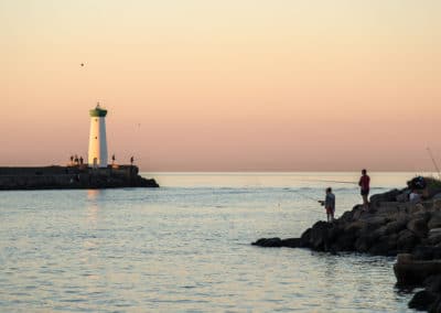 France Grau d'Agde pêcheur matin embouchure Hérault
