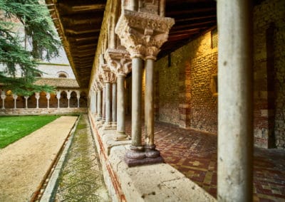 France Cloitre Abbaye de Moissac cour