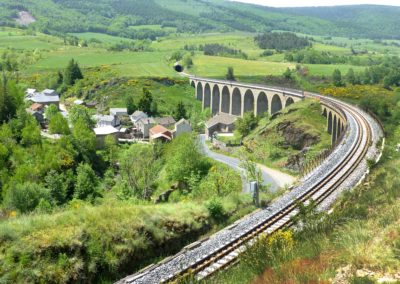 France Chemin de Stevenson randonnée viaduc Mirandol
