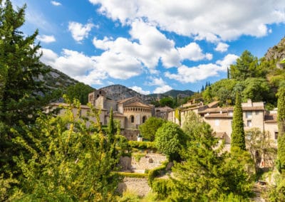France Occitanie Chemin Saint Guilhem village