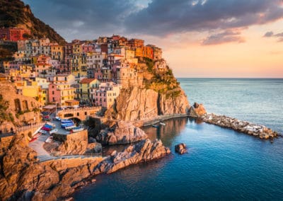 Italie Cinq Terres maisons typiques colorées