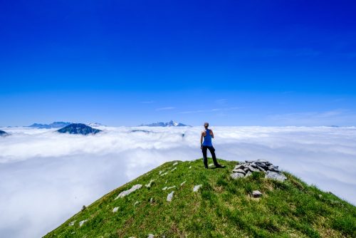 Above,The,Clouds,In,The,Mountains,Of,Oisans,,Ecrins,National Randonnée et bien-être en Oisans, dans les Alpes